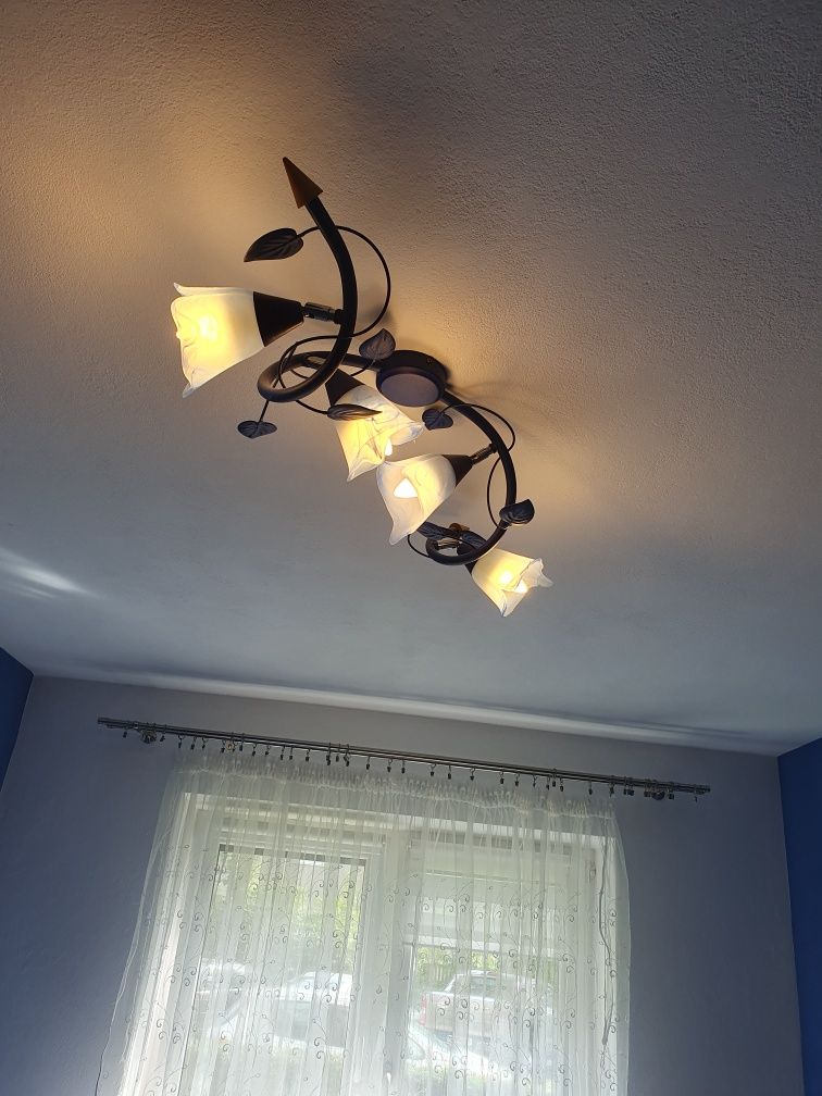 Lampa oświetlenie,żyrandol niebieski