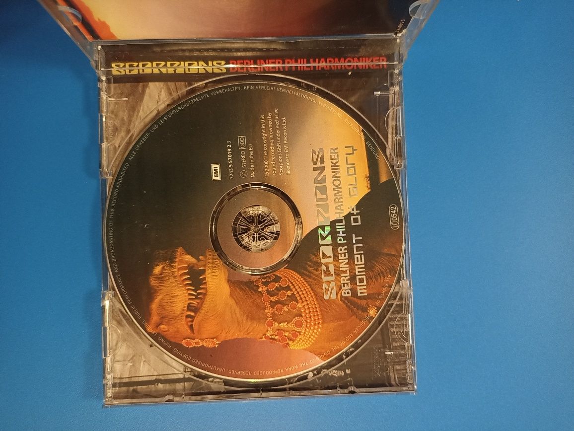 SCORPIONS moment of glory CD