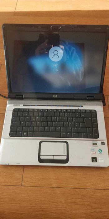 Portátil  HP DV 6700 - Core 2 Duo T8300 2.40Ghz, 4Gb, SSD 256Gb