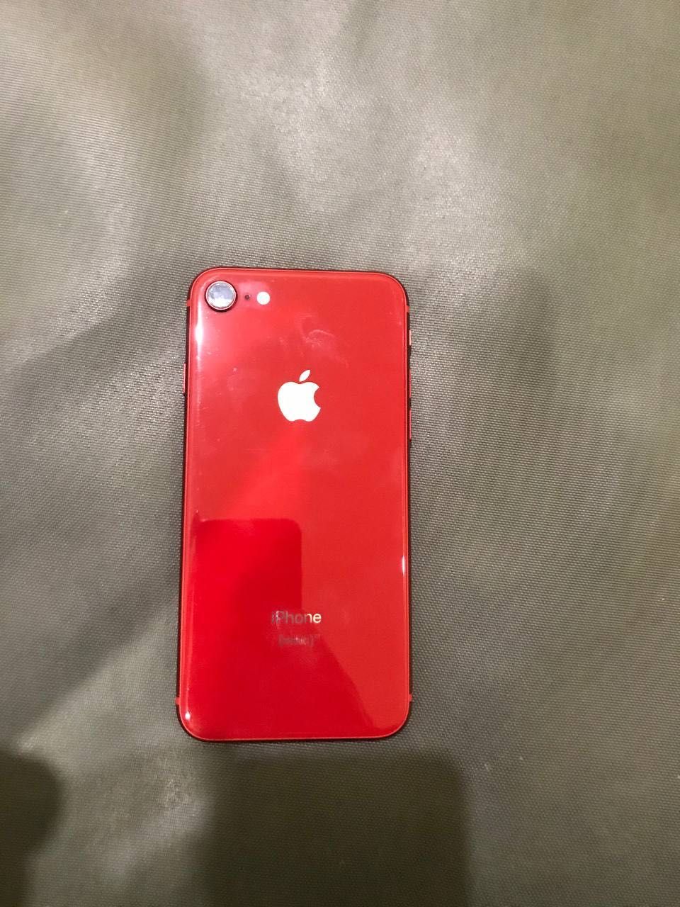 iPhone 8 / 64 gb