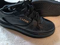 Sneakersy Carinii