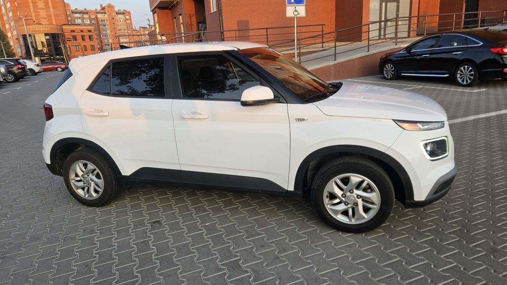 Hyundai venue 2022рік 1.6 бензин автомат