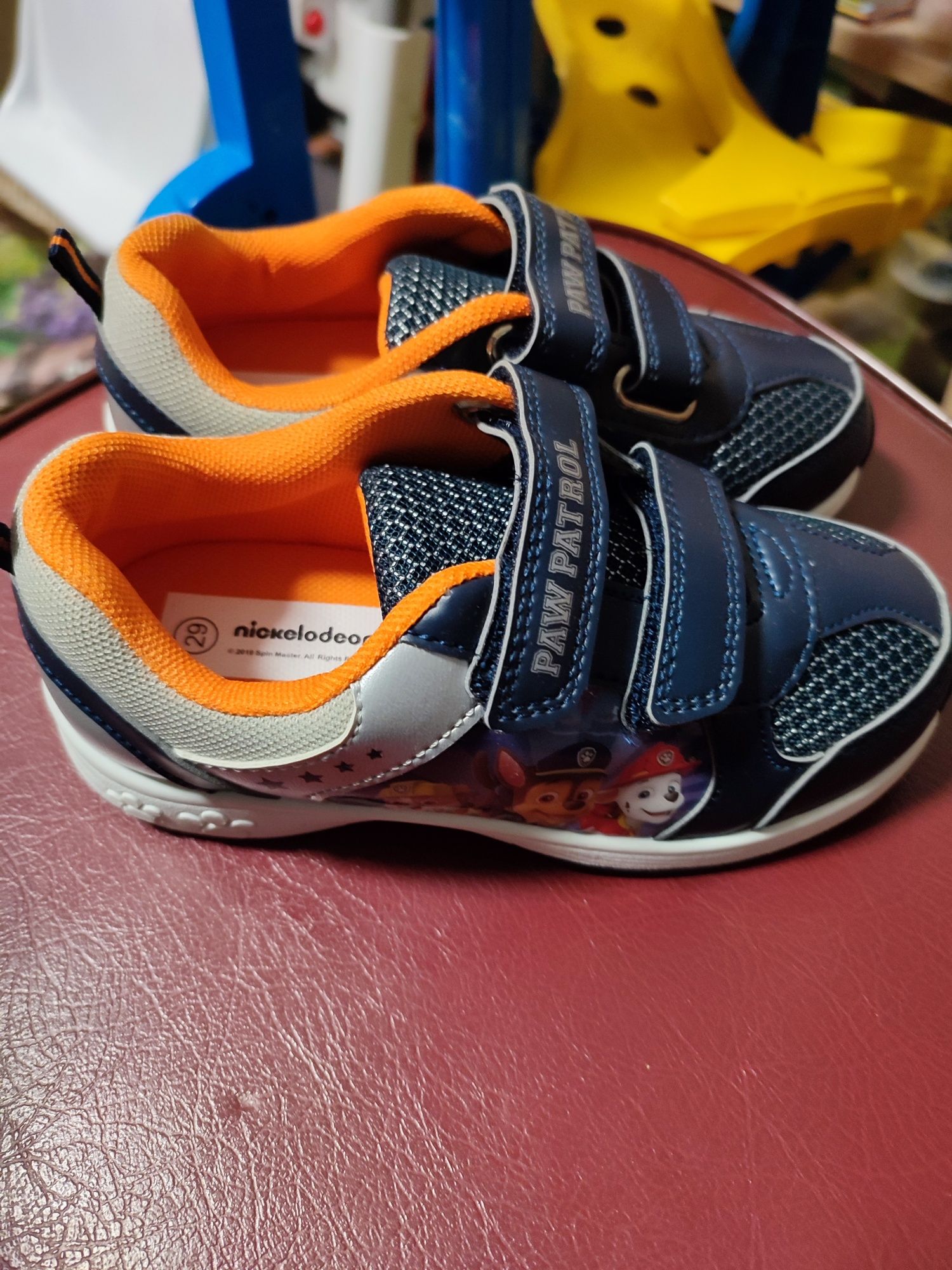 Buty wiosenne 29 nowe