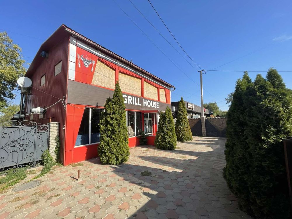 Продаж фасадного приміщення 304м2 Торг