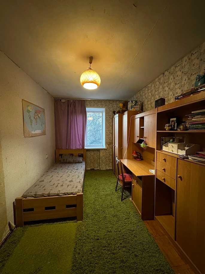 Продам 3-кімнатну квартиру по вул.Москаленка,10, без комісії