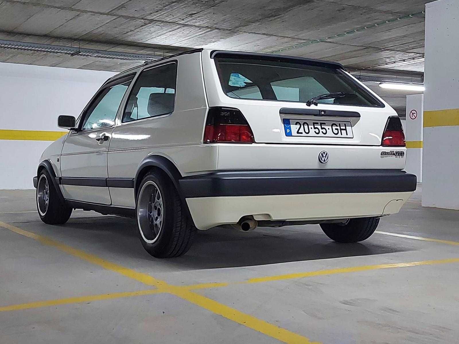 WV 1.6 GTD Impecável para amantes de carros antigos.