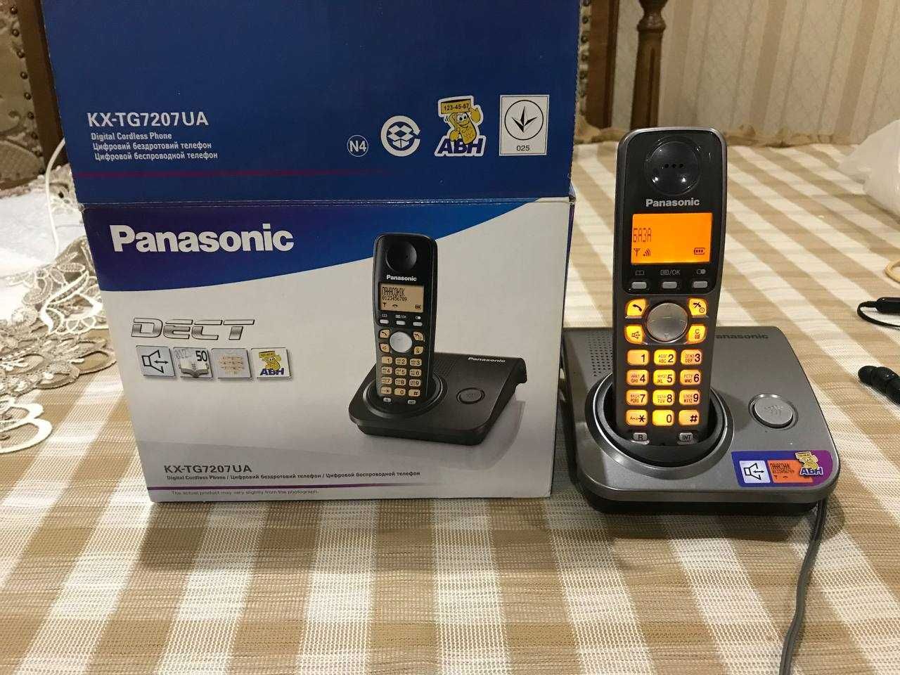 Телефон Panasonic KX-TG7207UA