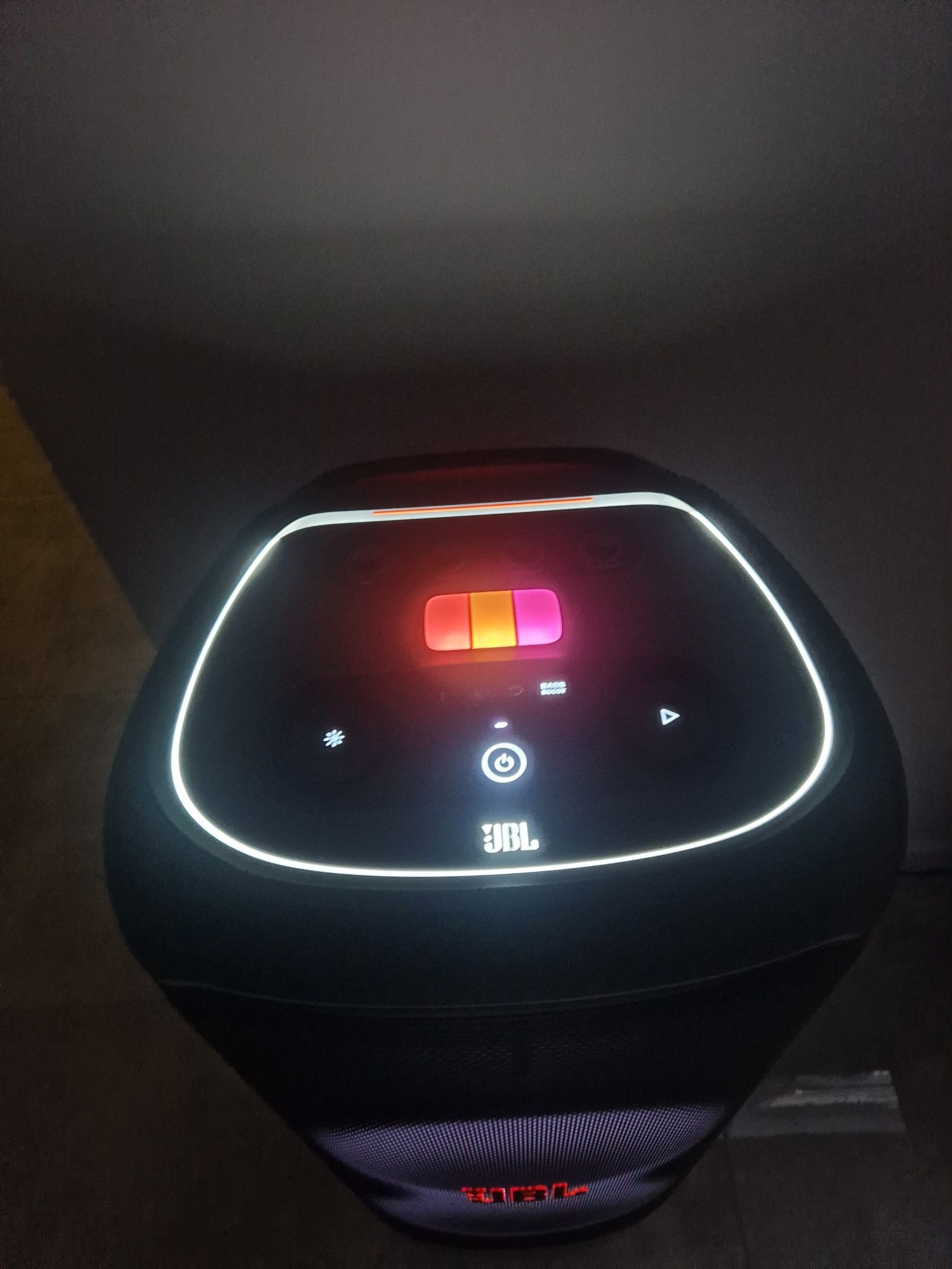 JBL partybox ultimate 1100w