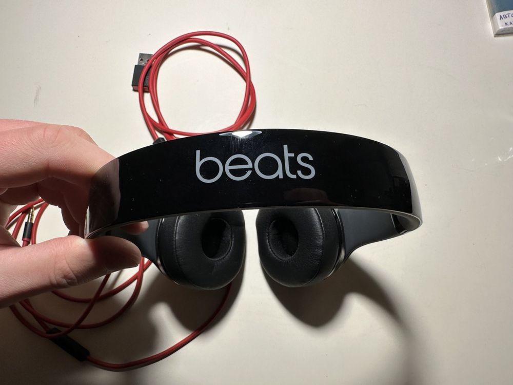 Beats Solo 2 Wireless