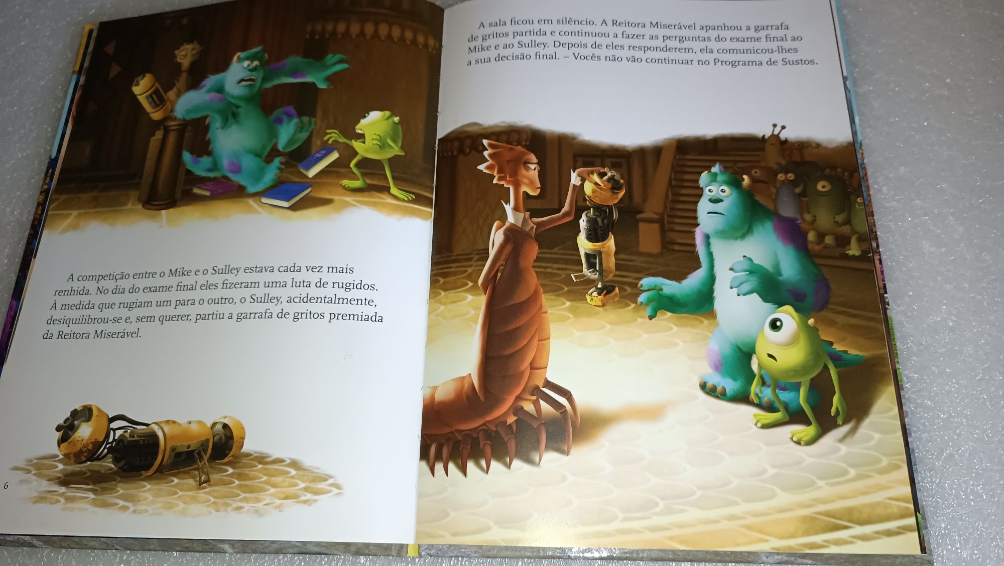 Livros antigos monstros e companhia para crianças