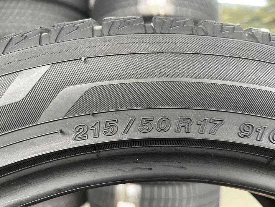 Зимові шини 215/50 R17 YOKOHAMA ICE GUARD IG60