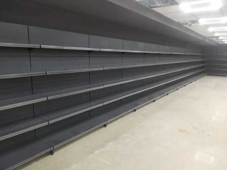 Торгові стелажі в магазин. Касові прилавки. Гачки. Торгове обладнання