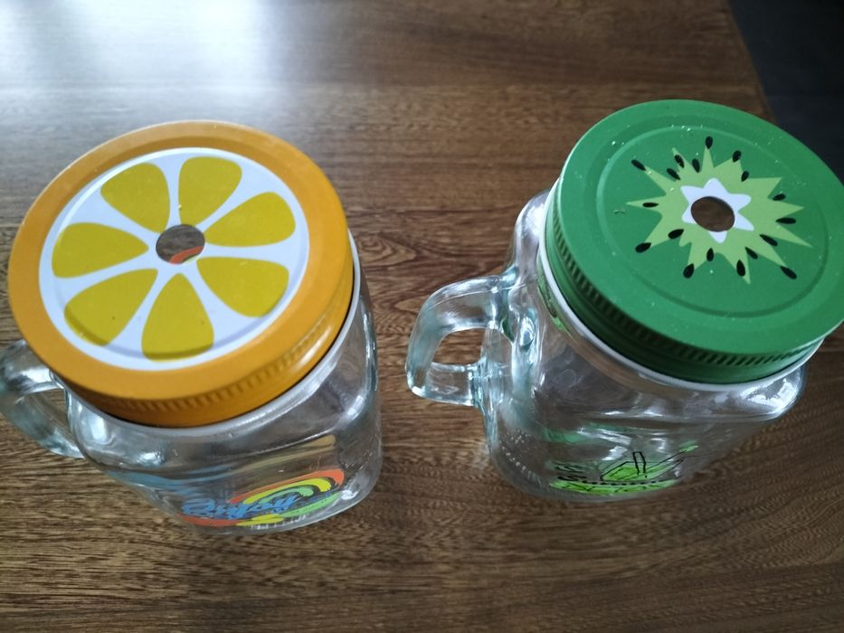 Szklane słoiki, kubki na slomke