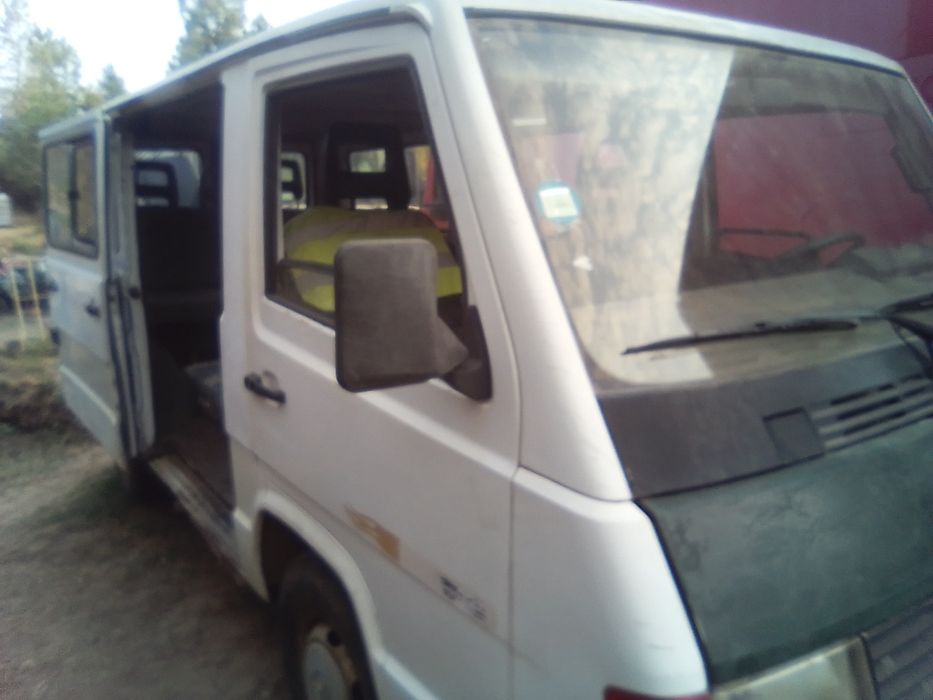 Mercedes D100, 2.4 gasoleo