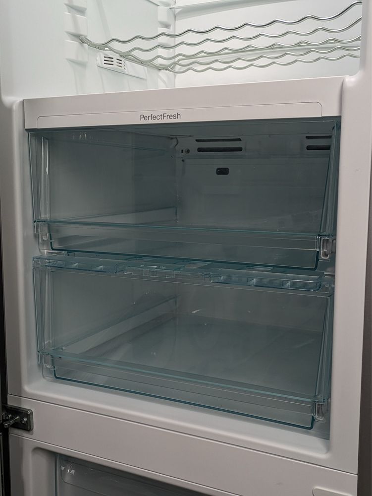 Холодильник Miele KFN 29283D В Ідеальному стані 2м Чорне СКЛО
