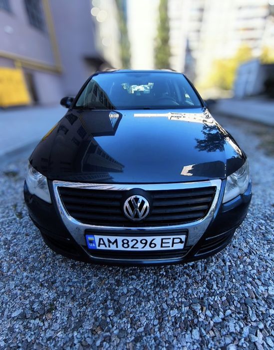 Продам авто Passat b6 автомат6 ст. Дизель.