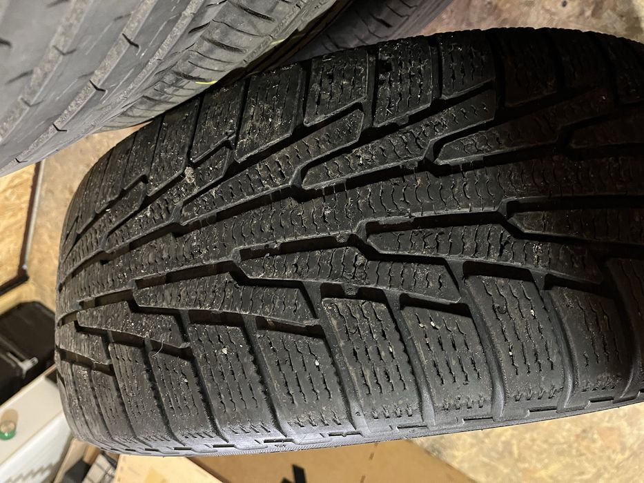 Nokian 255/65 17 зима