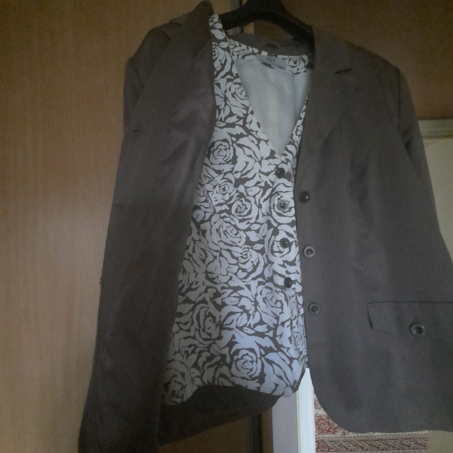 Marynarka elegancka i codzienna. W opcji dress code.