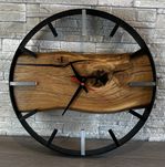 Zegar w stylu loft z drewna dębu i czarnej żywicy - średnica 40 cm