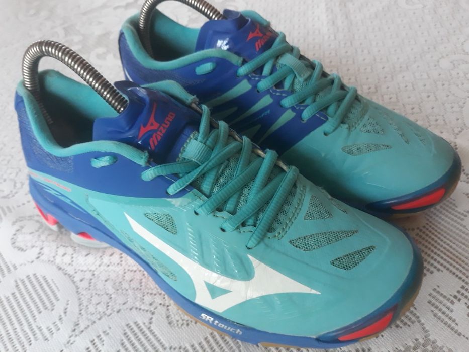 Halówki Mizuno Wave Lightning r.38/24cm