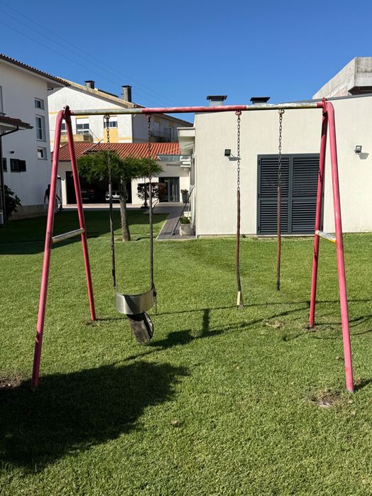 Vendo Baloiço usado