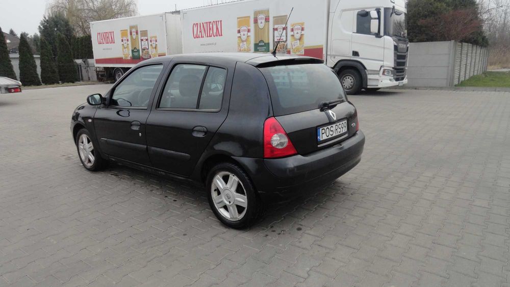 Renault Clio na części 5 Drzwi Kolor Czarny Diesel kolor NV676 diesel