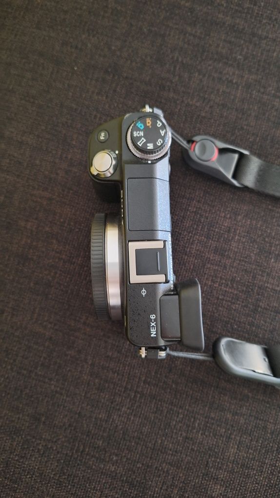 Sony Alpha NEX-6