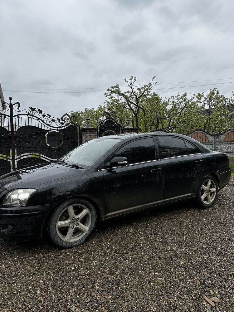 Toyota avensis 2.2