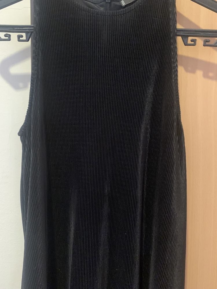 Vestido preto plissado, Mango, tamanho XS