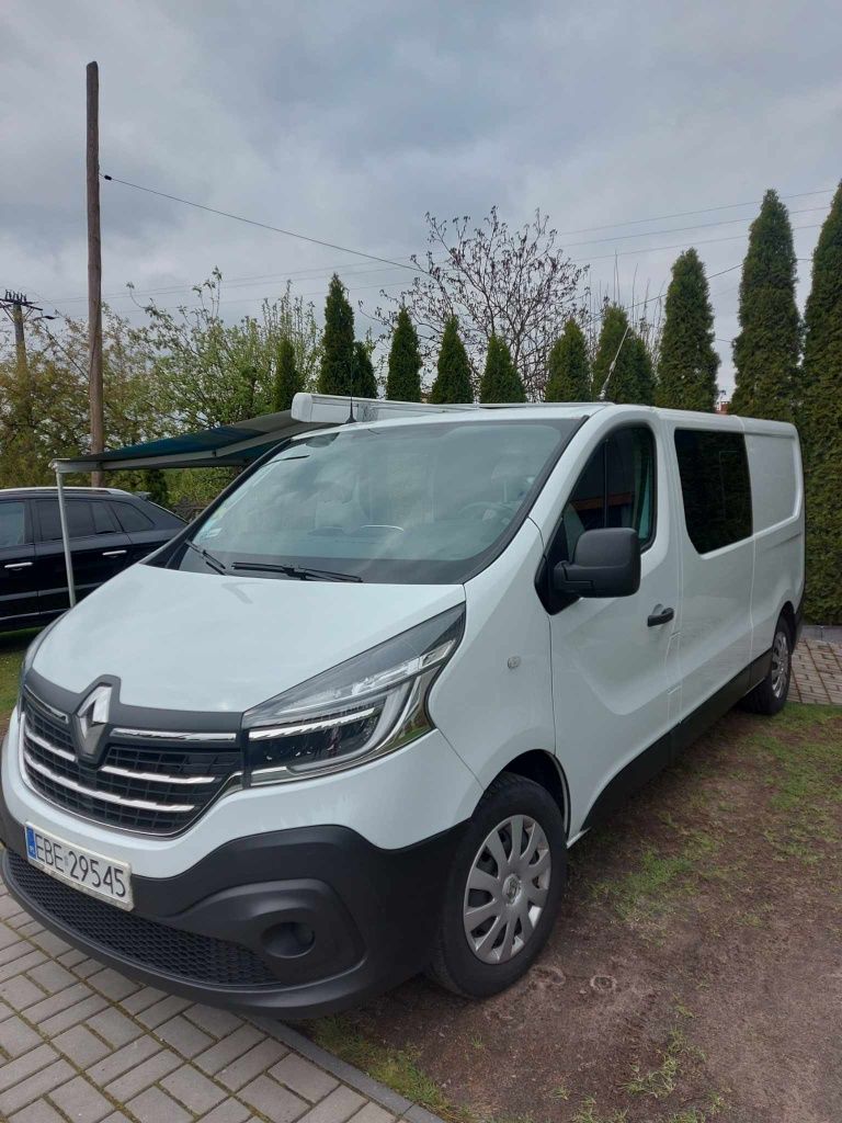 Sprzedam Renault trafic L2H1 kamper