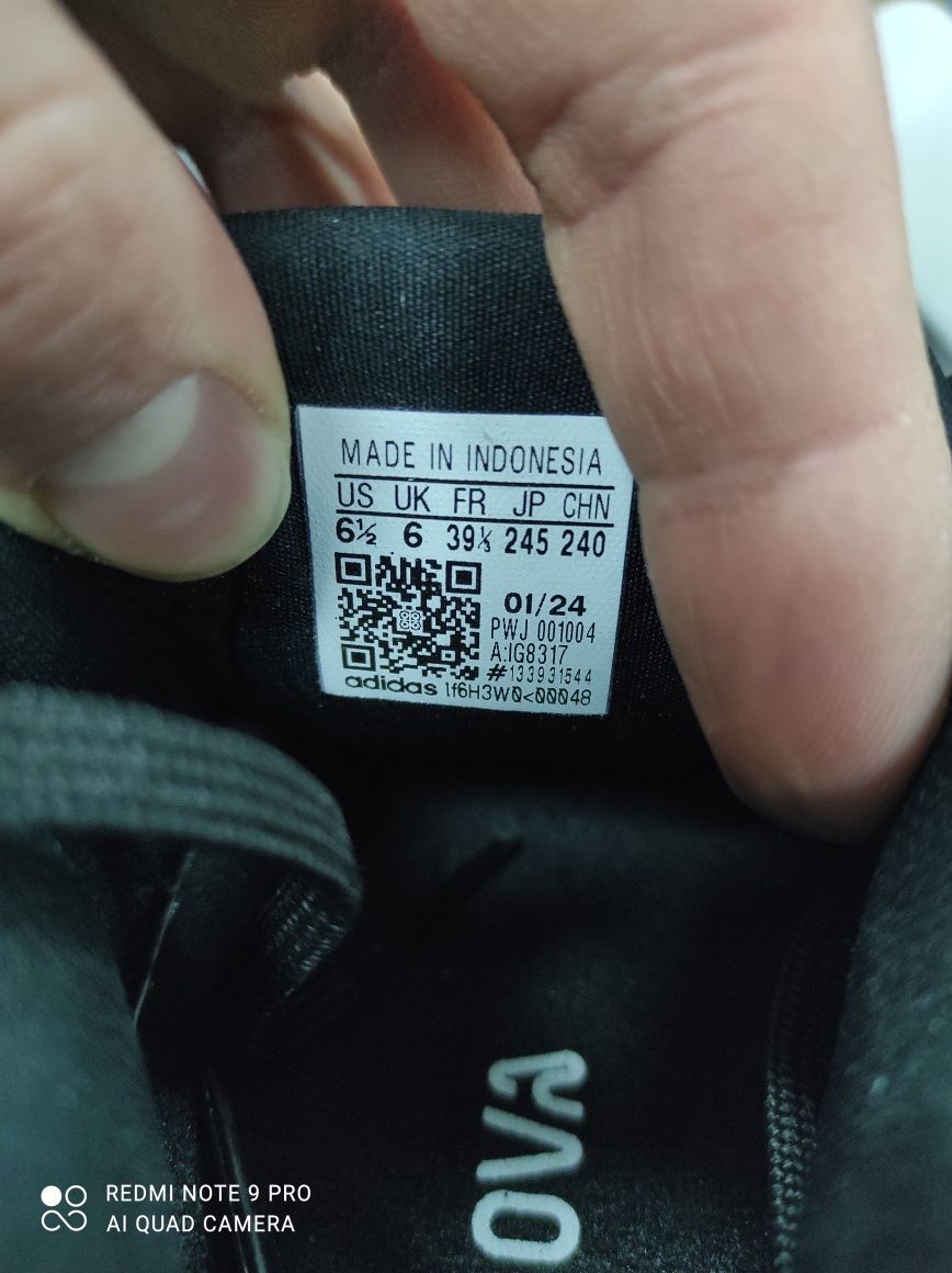ОРИГІНАЛ 100% Кросівки Adidas Supernova Stride Black IG8317 39 1/3