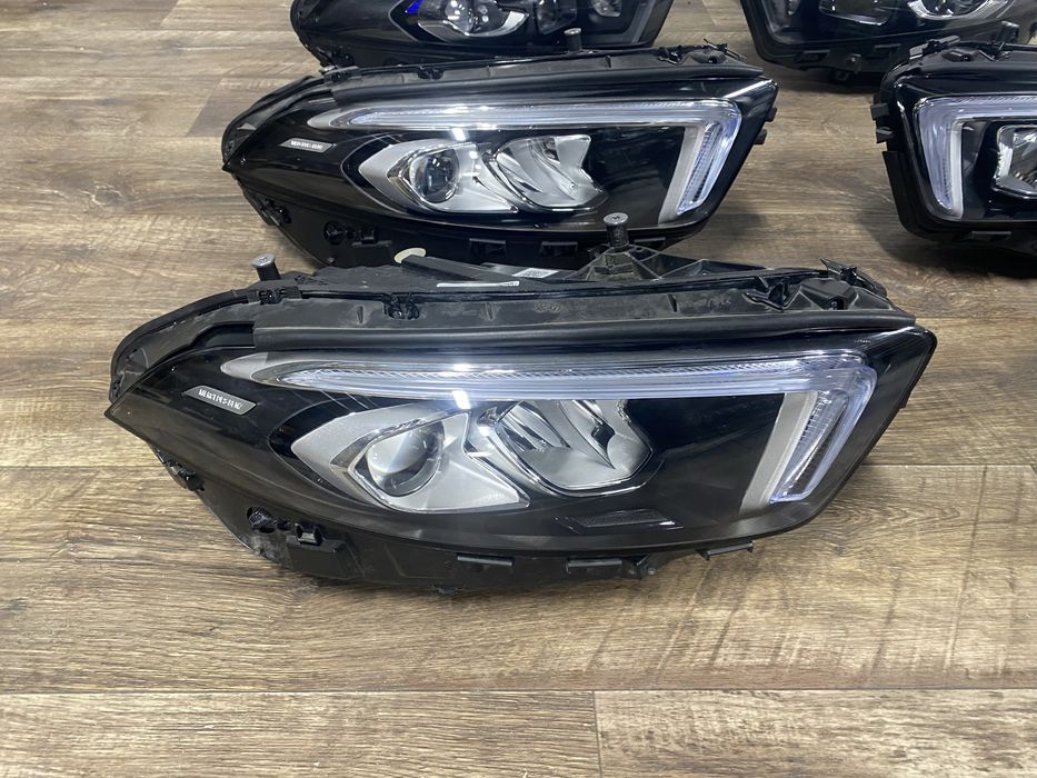 Mercedes w177 a клас фара права ліва