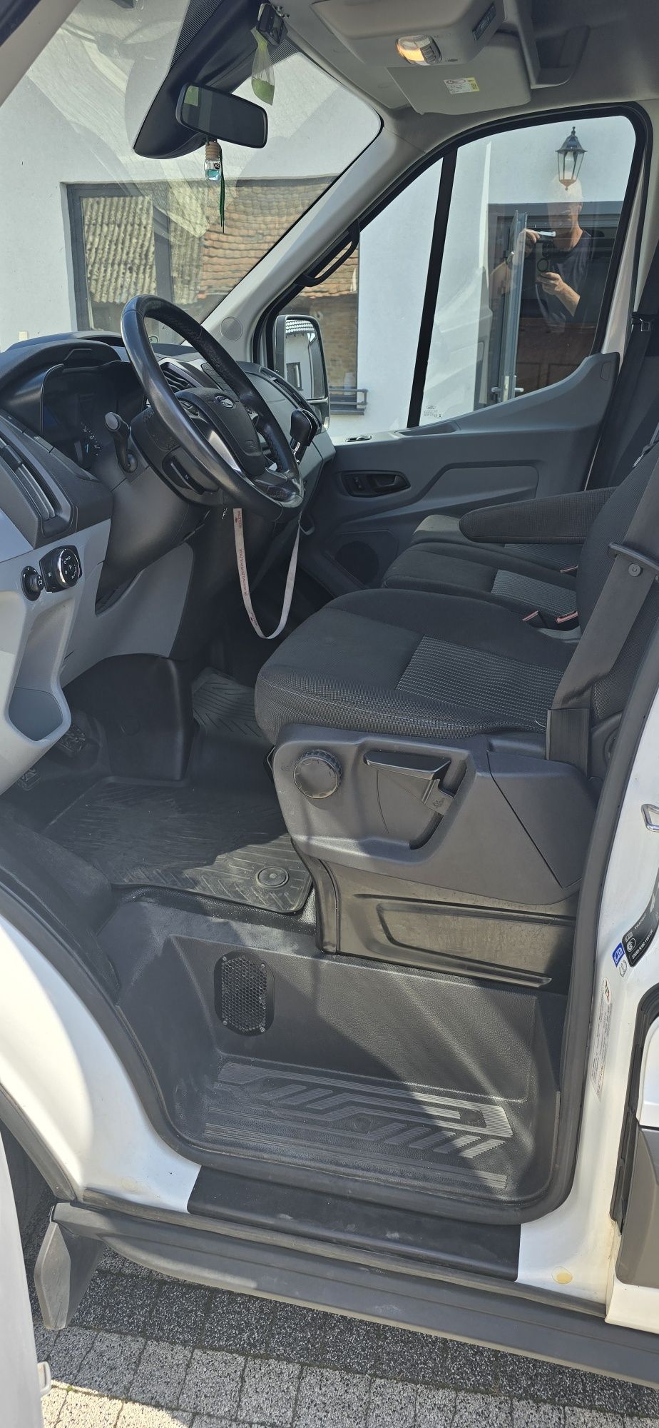 Ford transit 9 osobowy 2018r