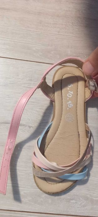 sandały dziewczęce dla dzieci 5.10.15