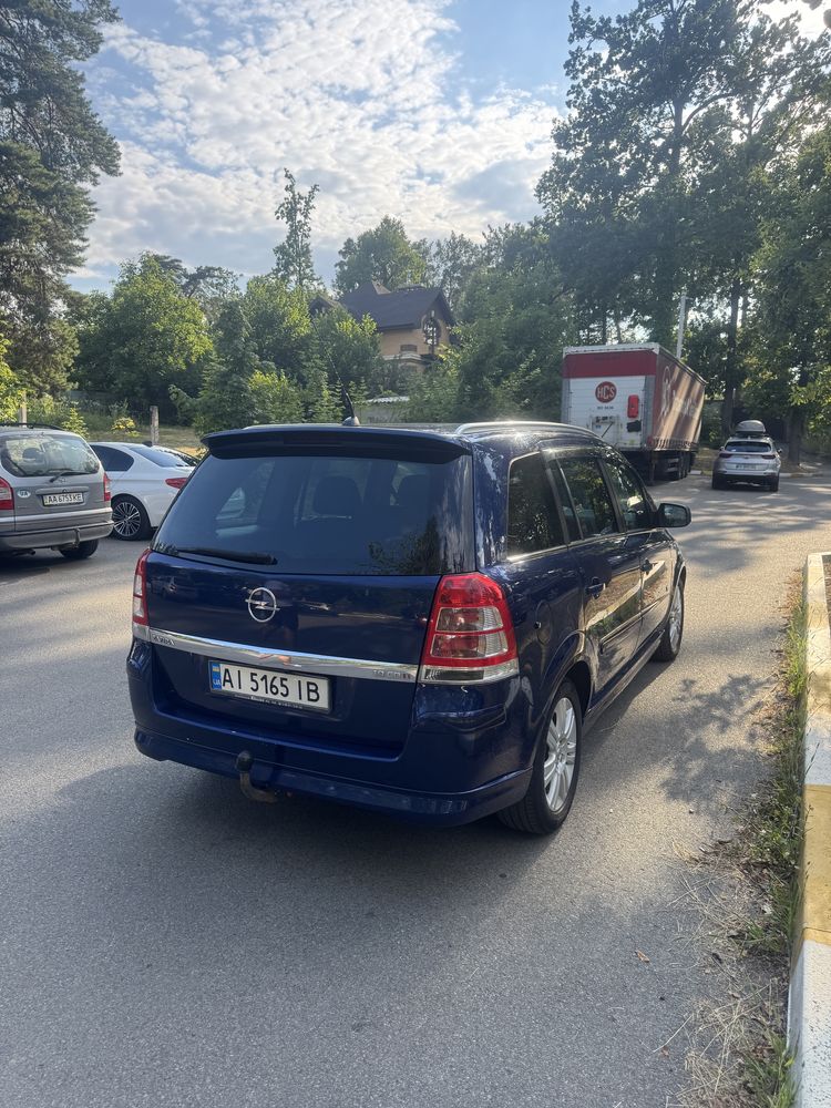 Opel Zafira B Ops 1.9 cdti