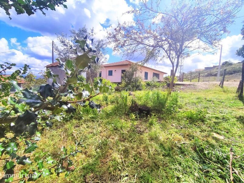 Moradia T3 / Marco de Canaveses, Vila Boa de Quires e Maureles