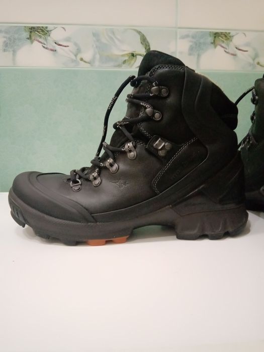 Ботинки зимние ECCO BIOM HIKE