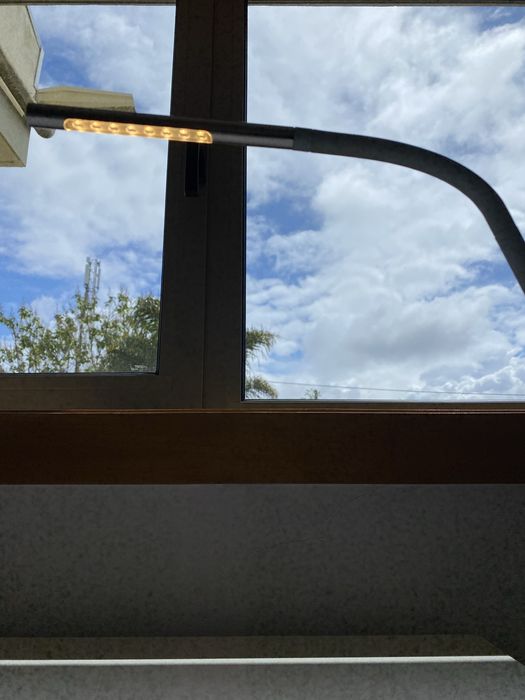 Candeeiro secretaria Ikea azul claro