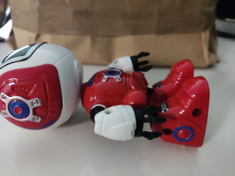 Robot com gravador Voz One Two Fun