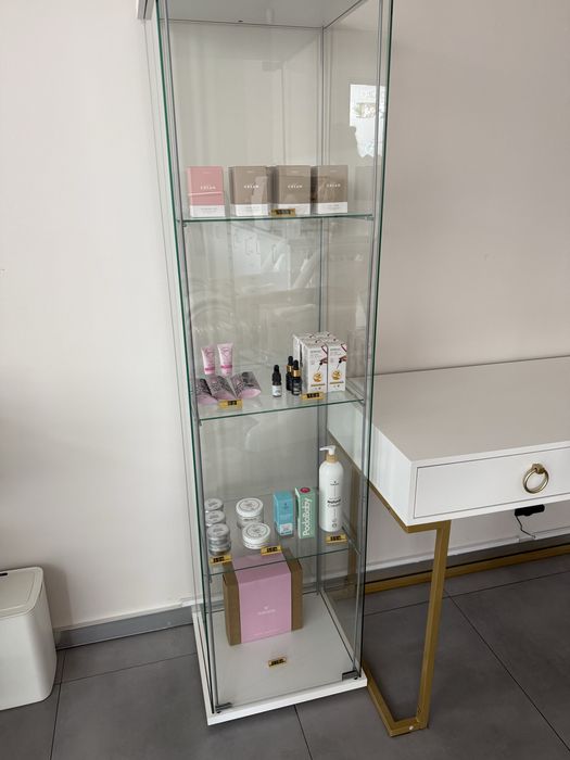 Witryna szklana biała Ikea