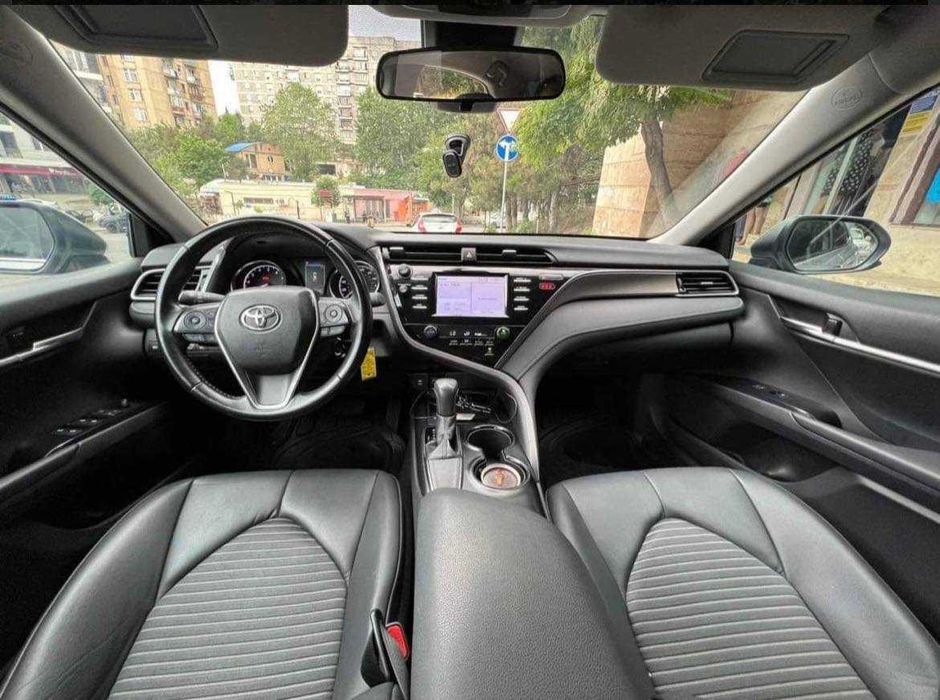 Toyota Camry 2019 SE 2.5