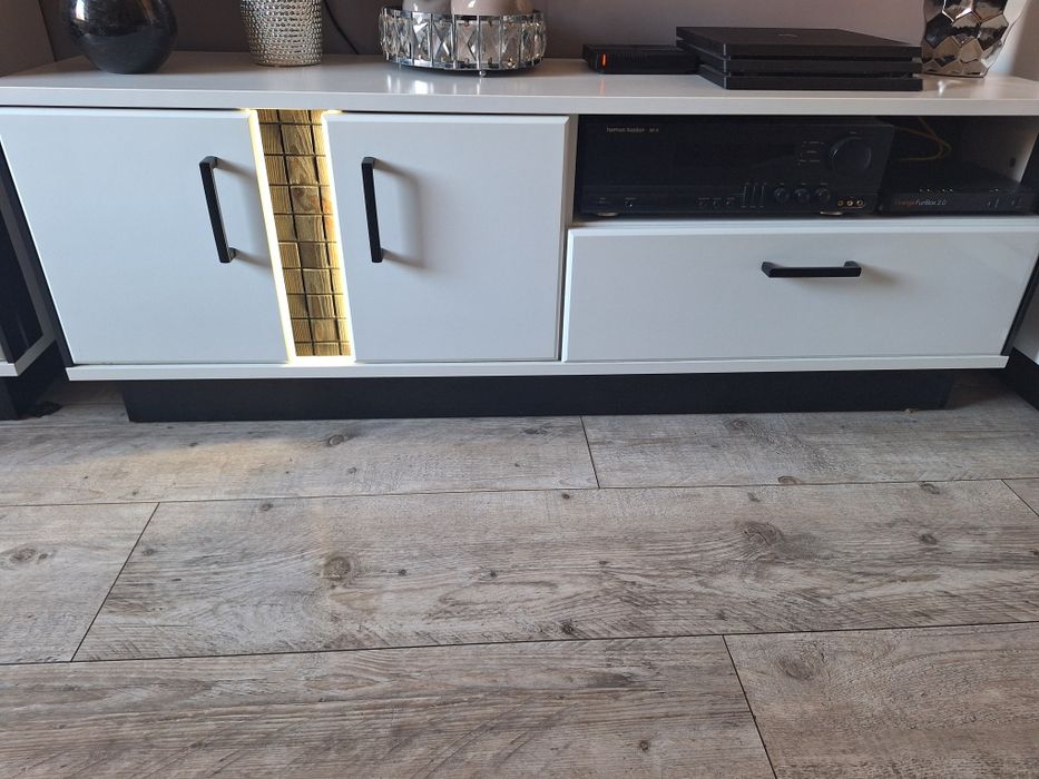 Szafka rtv Agata MARCO