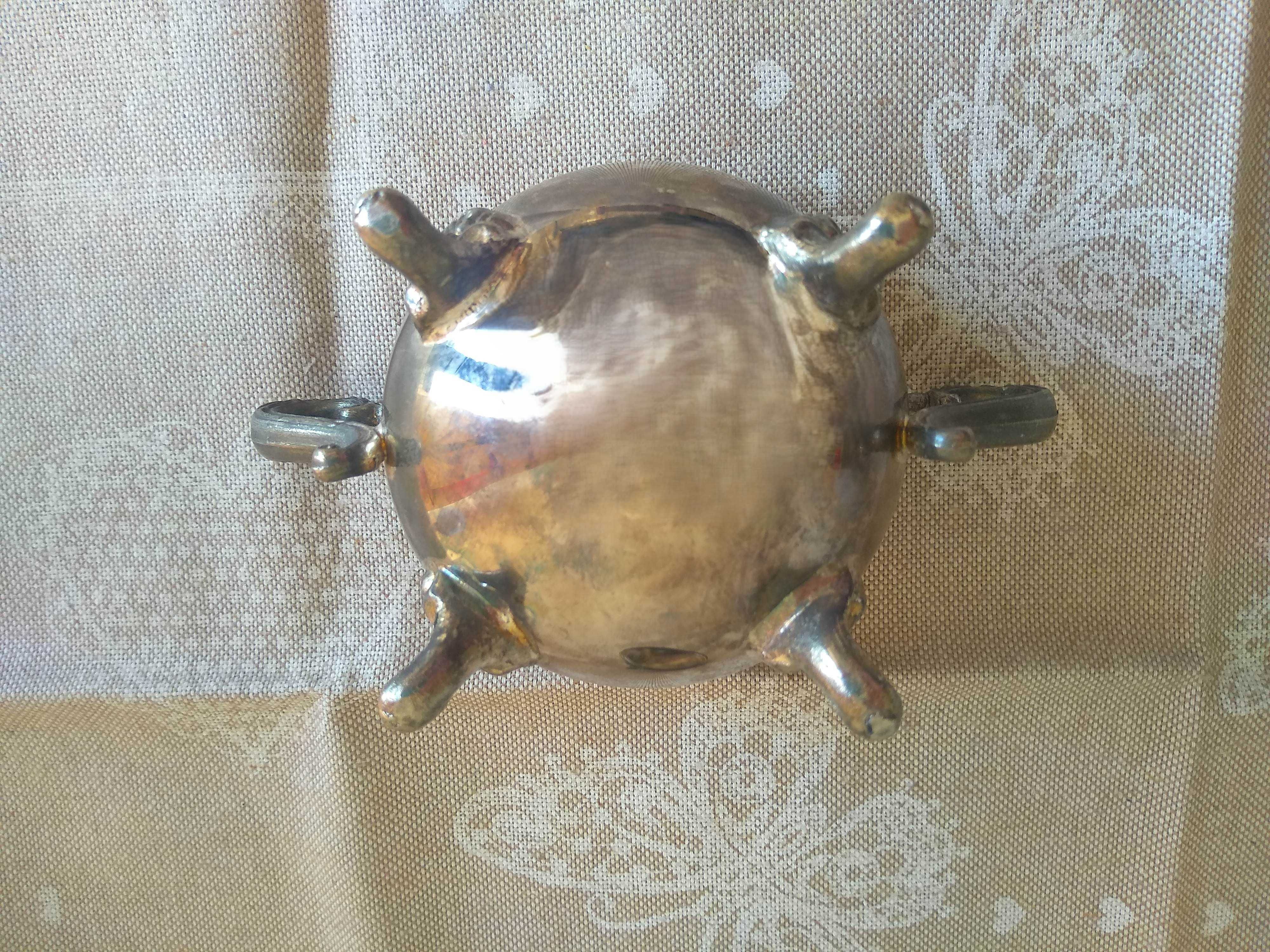 Сахарница, хромирование, серебрение внутри , производство Италия
