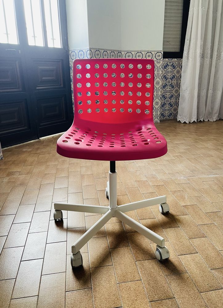 Cadeira giratoria IKEA