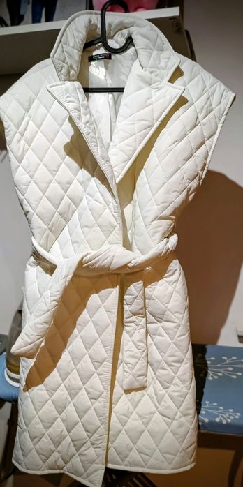 Piękny bezrękawnik damski