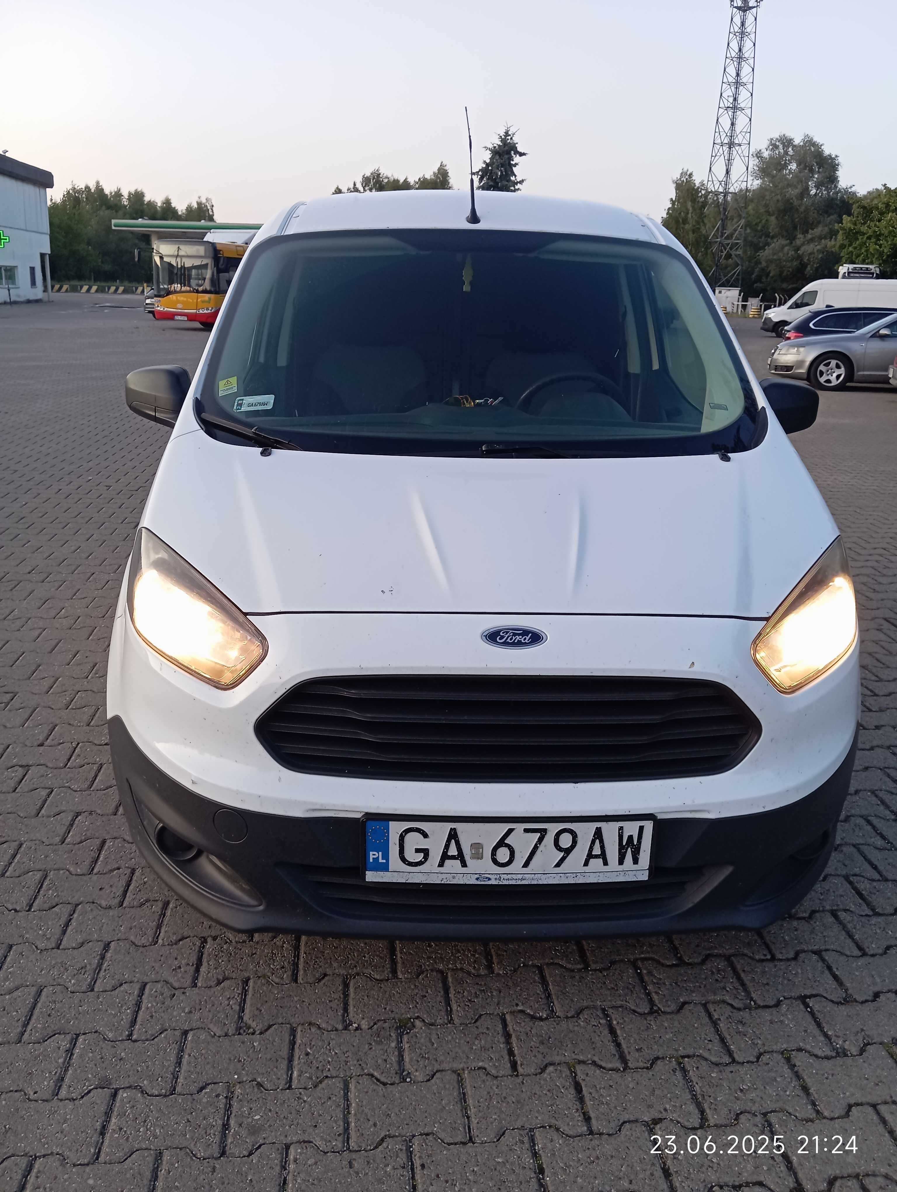 Ford Transit Courier 1.0 z gazem Prinse.