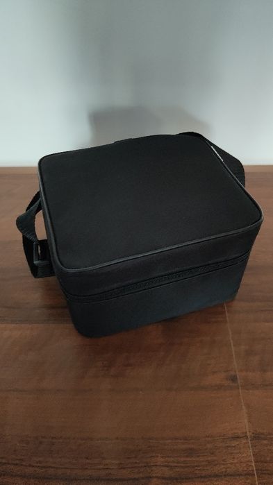 Miernik poziomu laserowego