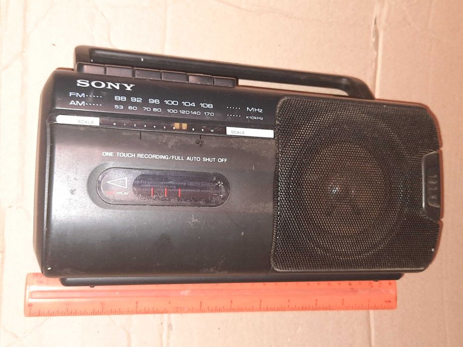Магнітофон Sony CFM-10