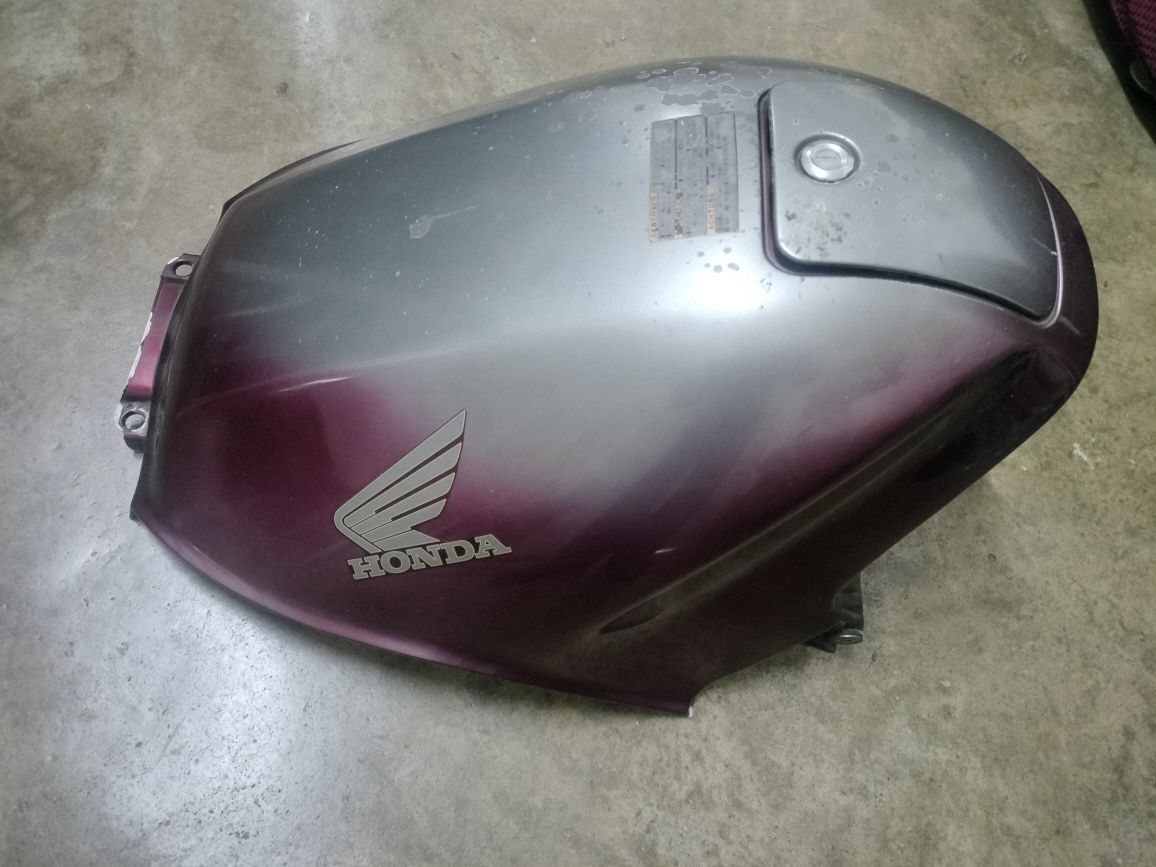 Tampa/cobertura depósito Honda ST100