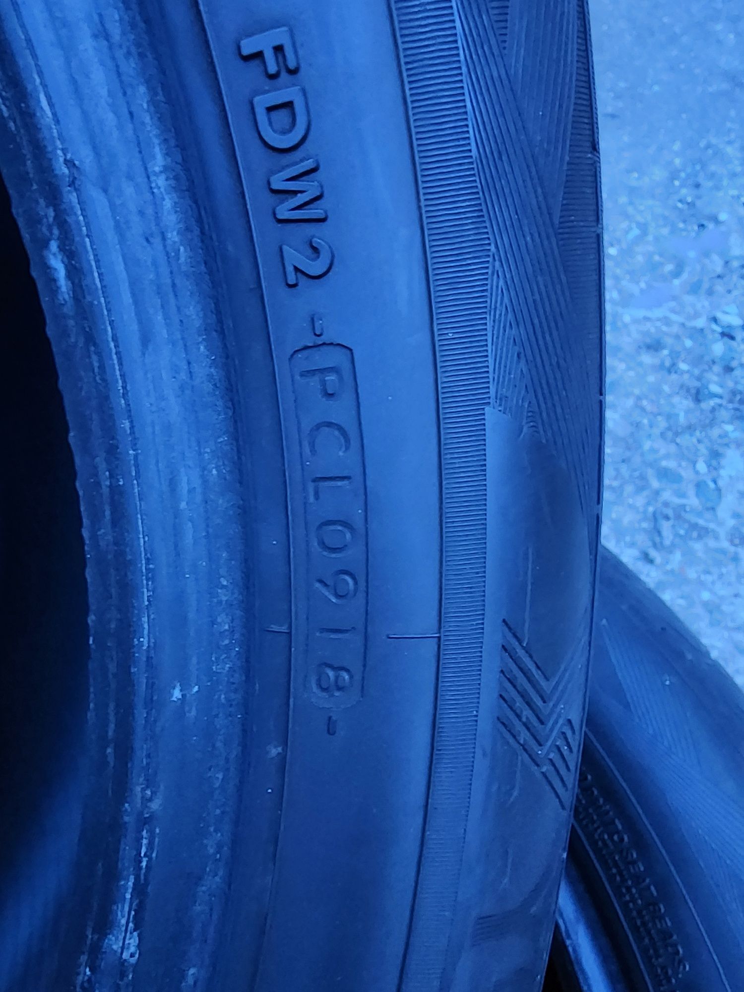 245/50r19  пара літо Yokohama